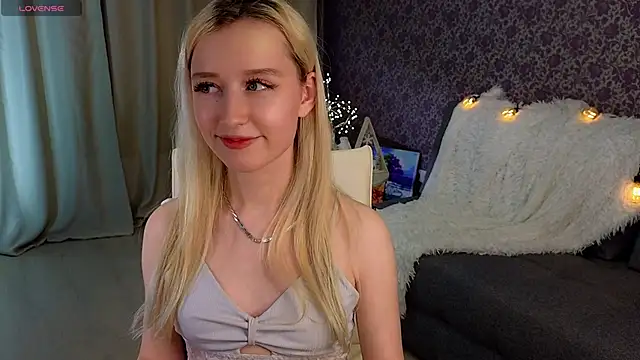 Snapshot of Arveni chatting on February 26, 7:49 pm Arveni online show from February 26, 7:49 pm