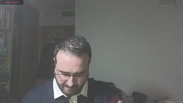 curiosillo83 online show from February 21, 6:04 pm