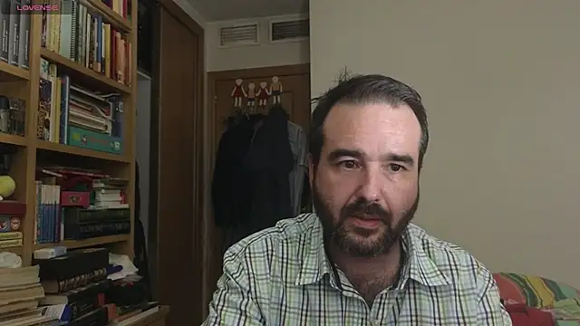 curiosillo83 online show from September 26, 4:44 pm