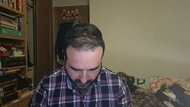 curiosillo83 online show from November 12, 3:34 pm