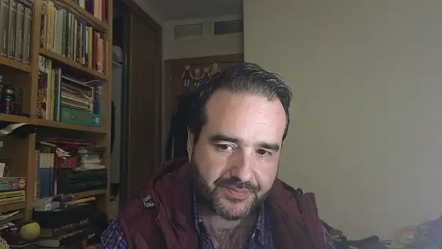 curiosillo83 online show from December 2, 3:18 pm