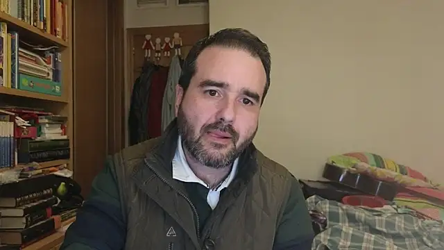 curiosillo83 online show from February 3, 3:06 pm