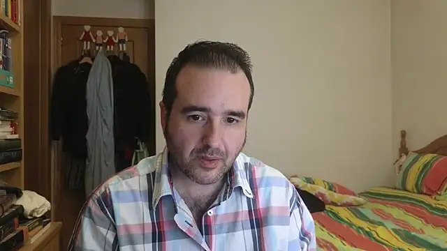 curiosillo83 online show from May 6, 4:45 pm