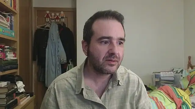 curiosillo83 online show from May 19, 2:34 pm