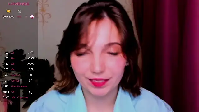 Snapshot of KindHazelHere_ chatting on March 17, 8:19 pm KindHazelHere online show from March 17, 8:19 pm