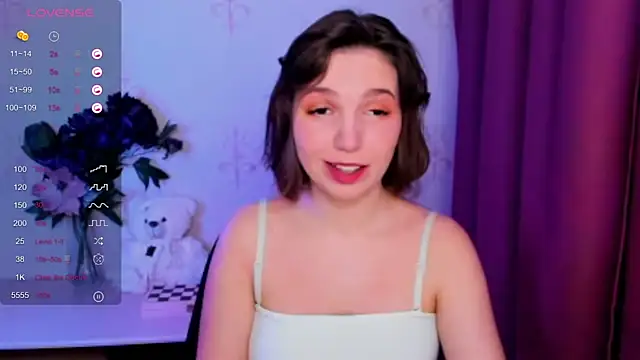 KindHazelHere  online show from January 14, 12:16 am