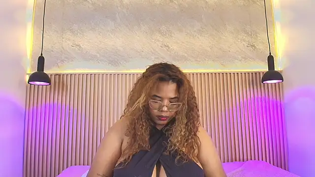 Snapshot of _nickypurple_ chatting on June 30, 1:12 pm nickypurple online show from June 30, 1:12 pm