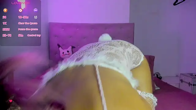 Ania-Ross online show from September 24, 1:20 am