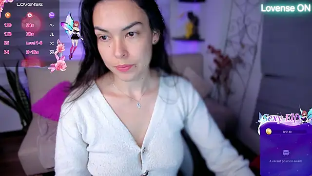 Snapshot of Lunlunera chatting on June 14, 4:58 am Lunlunera online show from June 14, 4:58 am
