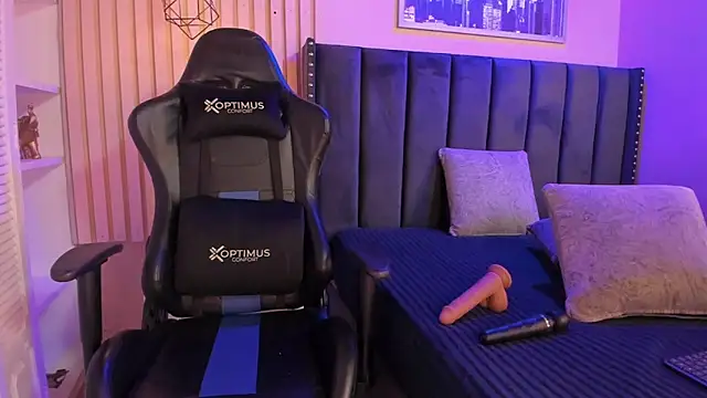 ashlye miller  online show from October 15, 4:12 am