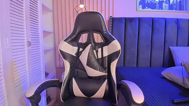 ashlye miller  online show from March 27, 4:29 am