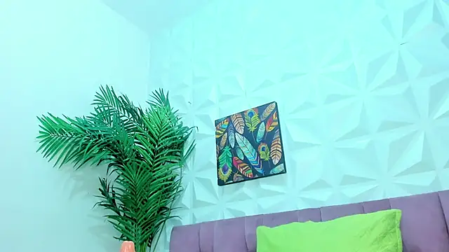 Hellen Sky online show from February 7, 1:25 am