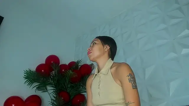 Hellen Sky online show from January 16, 7:07 pm