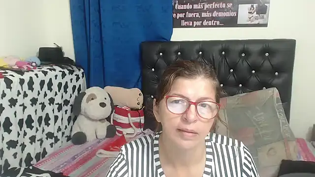 jellyfishhot online show from December 22, 11:24 pm