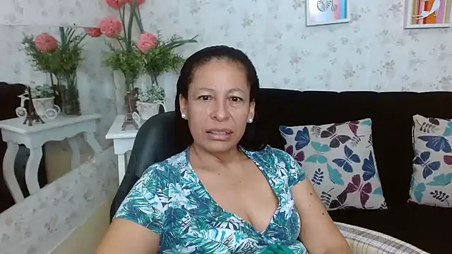 Snapshot of mature_martina chatting on January 30, 10:51 pm mature martina online show from January 30, 10:51 pm