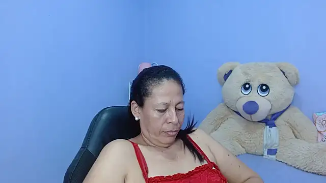 Snapshot of mature_martina chatting on February 2, 2:06 am mature martina online show from February 2, 2:06 am