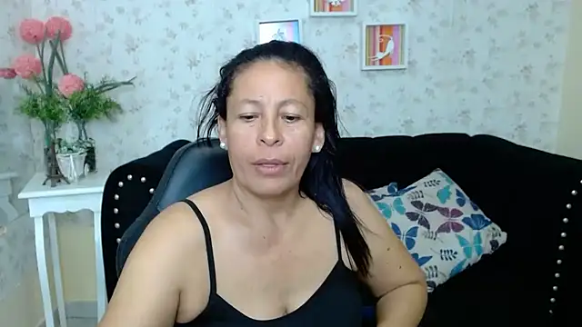 Snapshot of mature_martina chatting on March 4, 6:58 am mature martina online show from March 4, 6:58 am