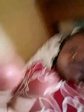 pretty-donna online show from October 20, 5:30 am