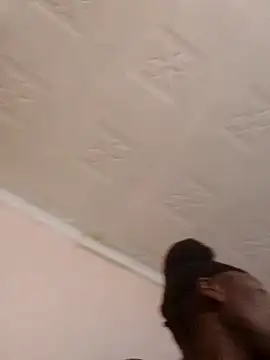 pretty-donna online show from November 6, 6:03 am