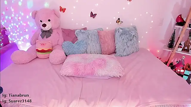 Zara uwu  online show from January 23, 2:07 pm