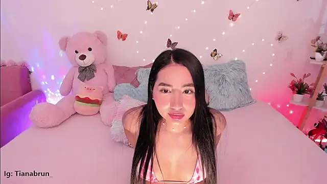 Zara uwu  online show from November 21, 11:53 am