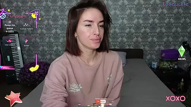 xx adrihanna xx online show from October 17, 3:10 am