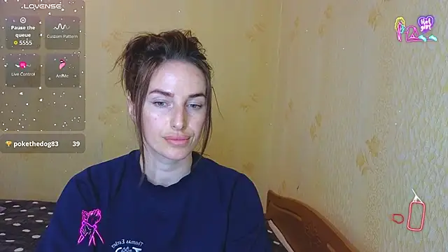 Snapshot of xx_adrihanna_xx chatting on March 24, 5:18 pm xx adrihanna xx online show from March 24, 5:18 pm