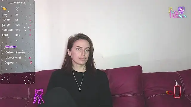 Snapshot of xx_adrihanna_xx chatting on April 15, 7:15 am xx adrihanna xx online show from April 15, 7:15 am