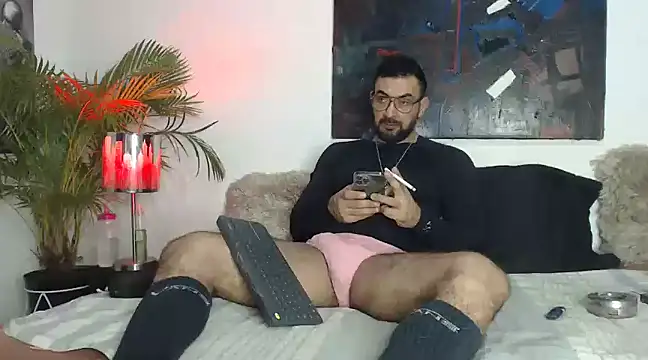 Snapshot of Markus_latin2 chatting on December 19, 12:34 pm Markus latin2 online show from December 19, 12:34 pm