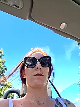 Snapshot of Ladykimberly_XOXO chatting on June 29, 3:01 pm Ladykimberly XOXO online show from June 29, 3:01 pm
