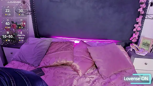 AmyMasson online show from December 3, 2:04 pm