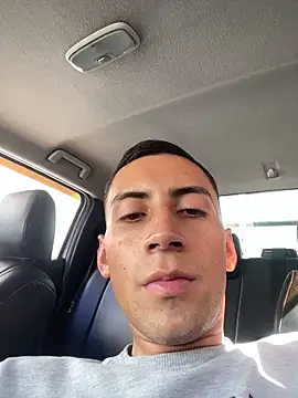 Snapshot of vpn1000 chatting on February 17, 7:53 pm vpn1000 online show from February 17, 7:53 pm