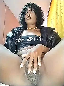 Snapshot of coral1727 chatting on December 12, 10:31 pm coral1727 online show from December 12, 10:31 pm