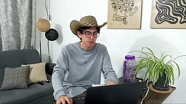 Norehg online show from October 31, 8:04 am