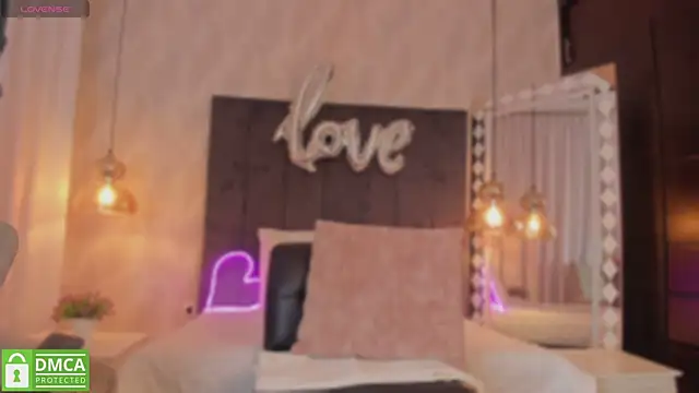 Snapshot of kataliina__ chatting on February 21, 12:06 pm kataliina online show from February 21, 12:06 pm