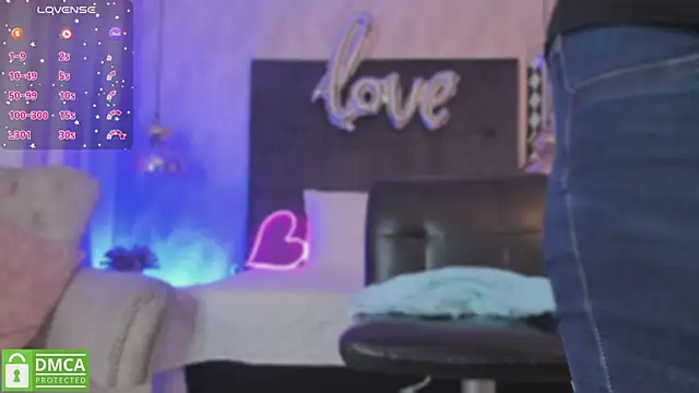 Snapshot of kataliina__ chatting on March 1, 11:17 am kataliina online show from March 1, 11:17 am