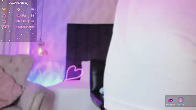 Snapshot of kataliina__ chatting on March 20, 12:00 pm kataliina online show from March 20, 12:00 pm