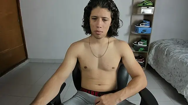 imtonny19 online show from February 15, 9:48 pm