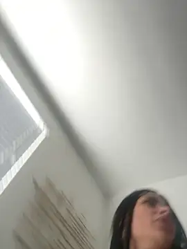 Karoltriguena online show from March 9, 7:51 pm