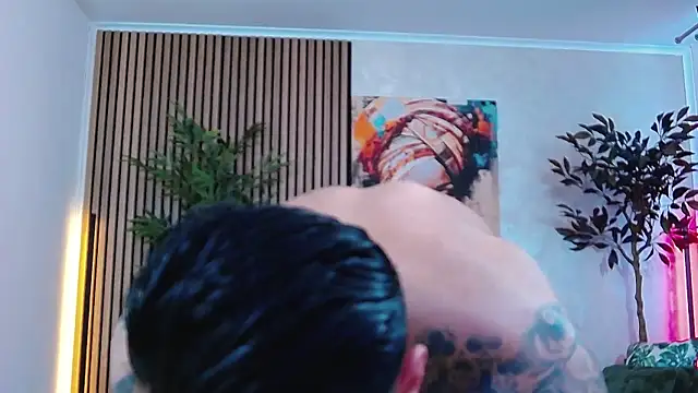 masterkingofmusclee online show from April 15, 7:37 am