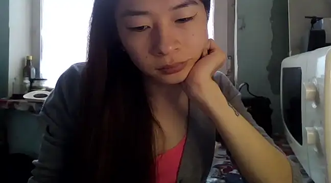 CarlyJoy online show from March 5, 11:38 am