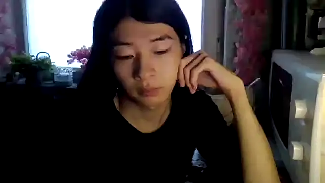 Snapshot of CarlyJoy chatting on December 18, 11:16 am CarlyJoy online show from December 18, 11:16 am