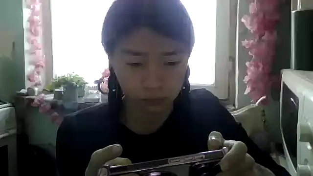 Snapshot of CarlyJoy chatting on December 22, 8:00 am CarlyJoy online show from December 22, 8:00 am