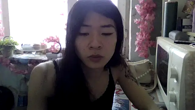 Snapshot of CarlyJoy chatting on January 6, 10:41 am CarlyJoy online show from January 6, 10:41 am