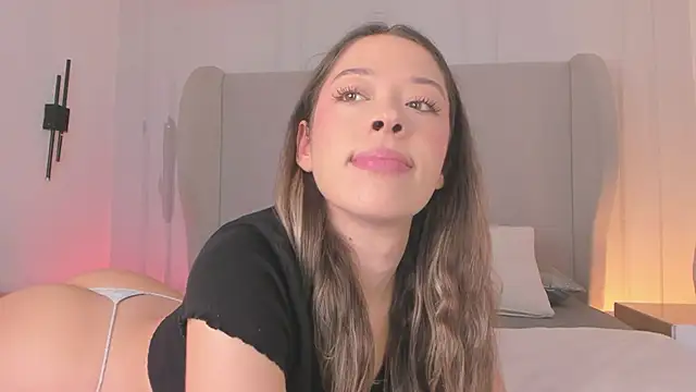 chloe d online show from December 20, 12:01 pm