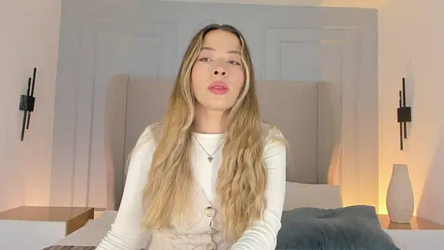 chloe d online show from April 17, 12:19 pm