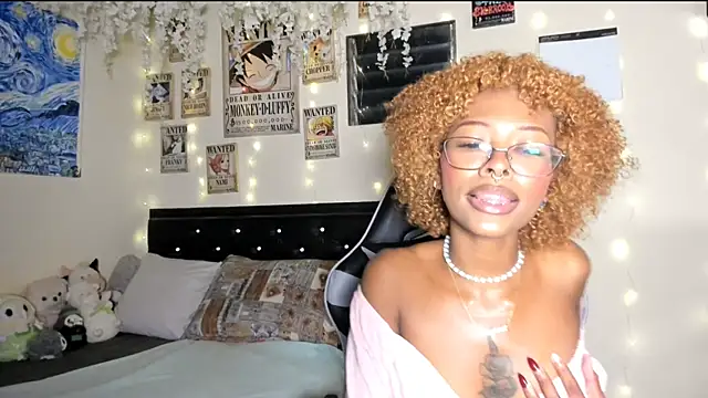 Cristal Jonasxh online show from January 24, 1:35 am