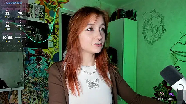 Sunny Mouse  online show from December 9, 8:23 pm