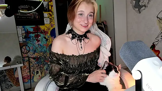 Sunny Mouse  online show from March 5, 7:38 pm