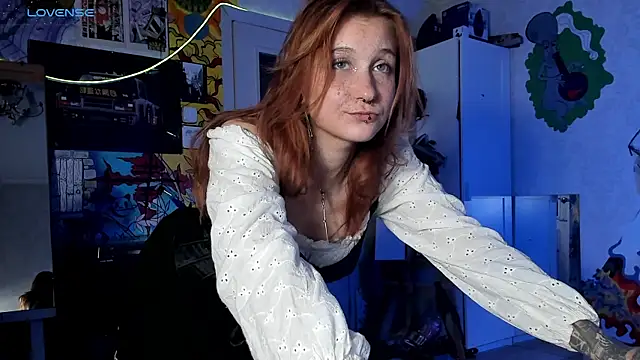 Sunny Mouse  online show from October 13, 5:02 pm